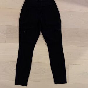 Athlete Women's Cargo Leggings Black Pants Size 4